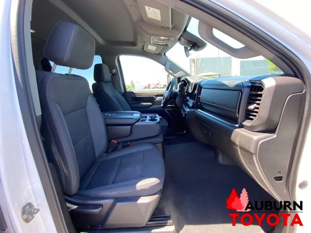 Used 2024 White Chevrolet LT image 14