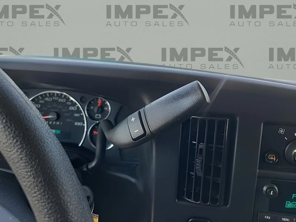 Used 2023 White GMC Work Van image 12