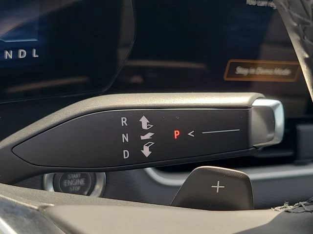 New 2027 Summit White Chevrolet LT image 31