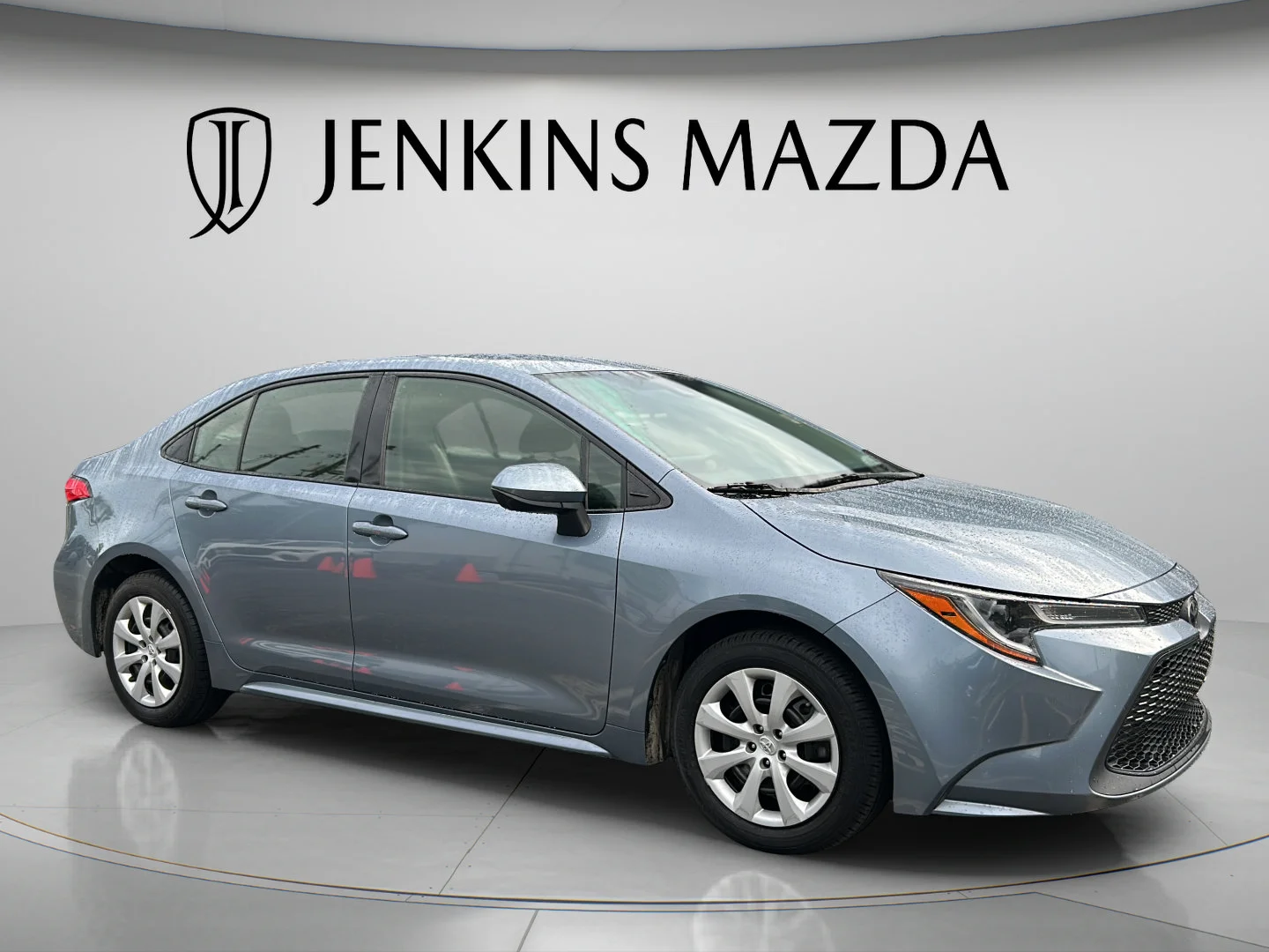 Used 2021 Celestite Toyota LE image 2