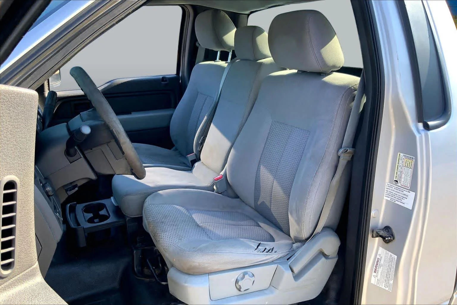 Used 2014 Ingot Silver Metallic Ford XL image 7