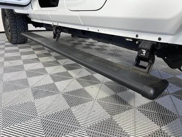 Used 2023 White Jeep Mojave image 47
