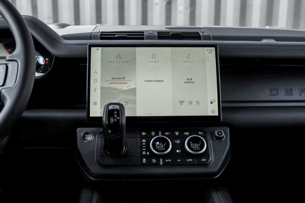 New 2026 Woolstone Green Land Rover X-Dynamic SE image 20