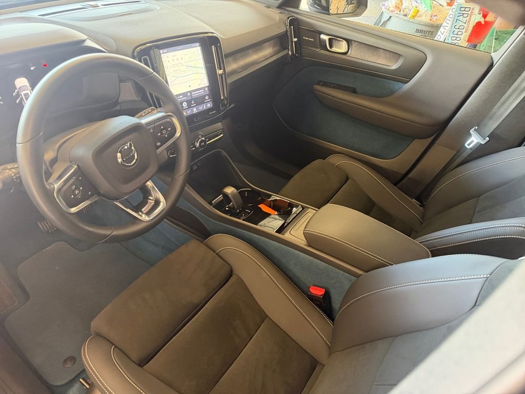 Used 2023 Blue Volvo Ultimate image 17