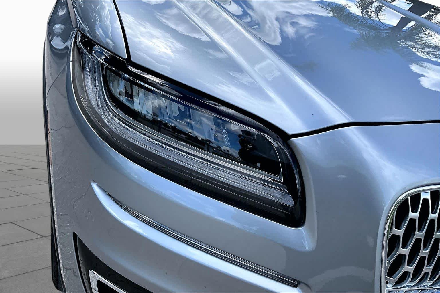 Used 2020 Silver Radiance Lincoln Reserve image 27