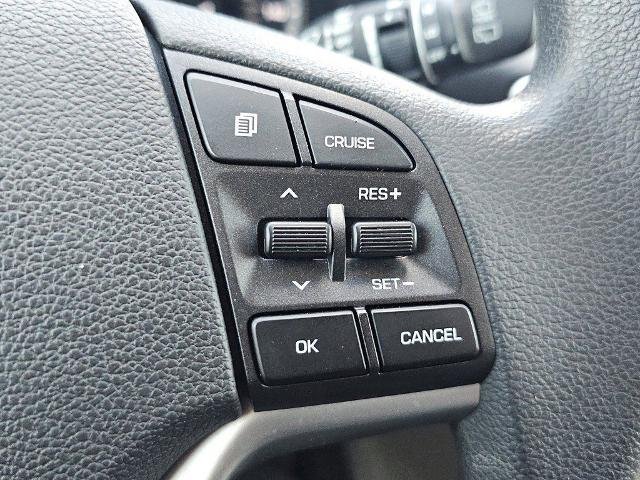 Used 2021 White Cream Hyundai  image 13
