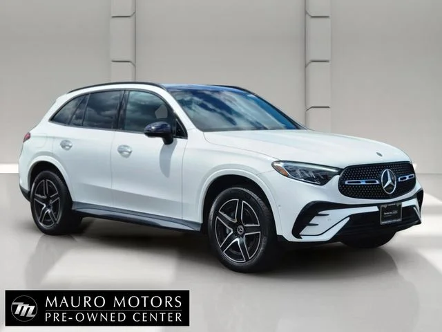 Used 2023 White Mercedes-Benz GLC 300 image 1