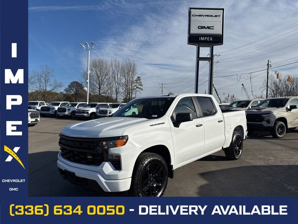 Summit White 2024 Chevrolet Silverado 1500 Custom Crew Cab RWD Pickup Truck 4X2