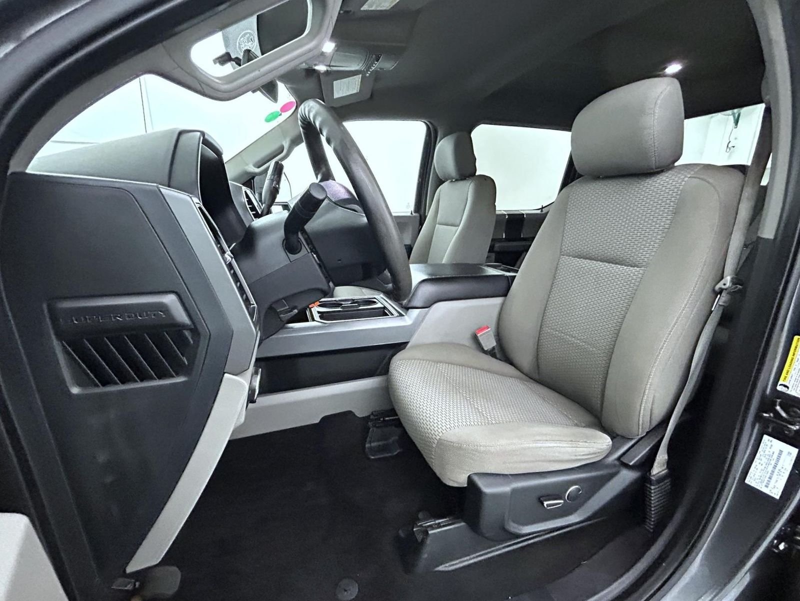 Used 2019 Gray Ford XLT image 10