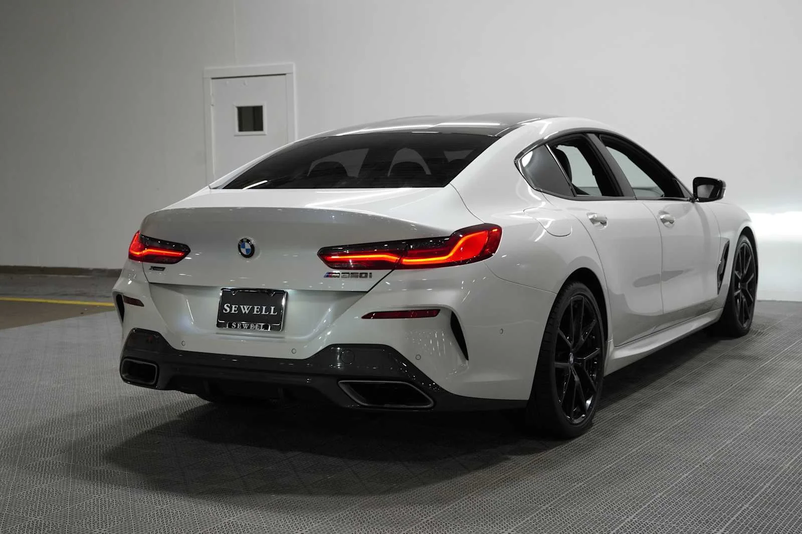 Used 2020 Mineral White Metallic BMW M850i image 3