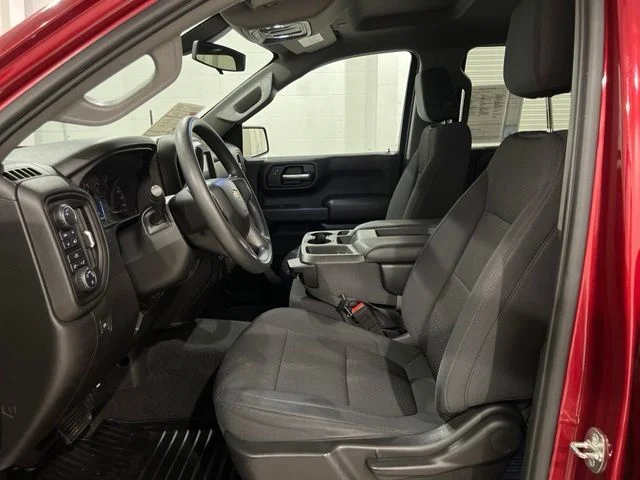 Used 2020 Red Chevrolet Custom image 5