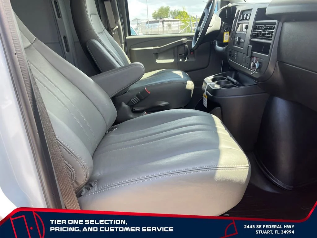 New 2026 Summit White GMC Work Van image 13