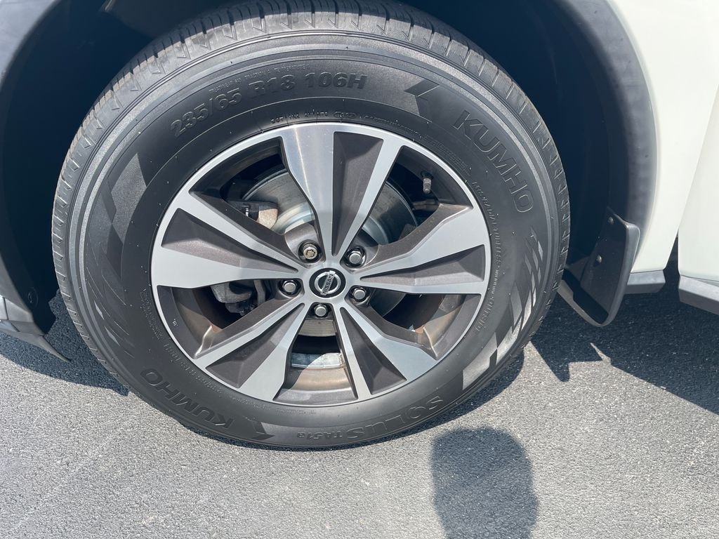 Used 2020 White Nissan S image 10