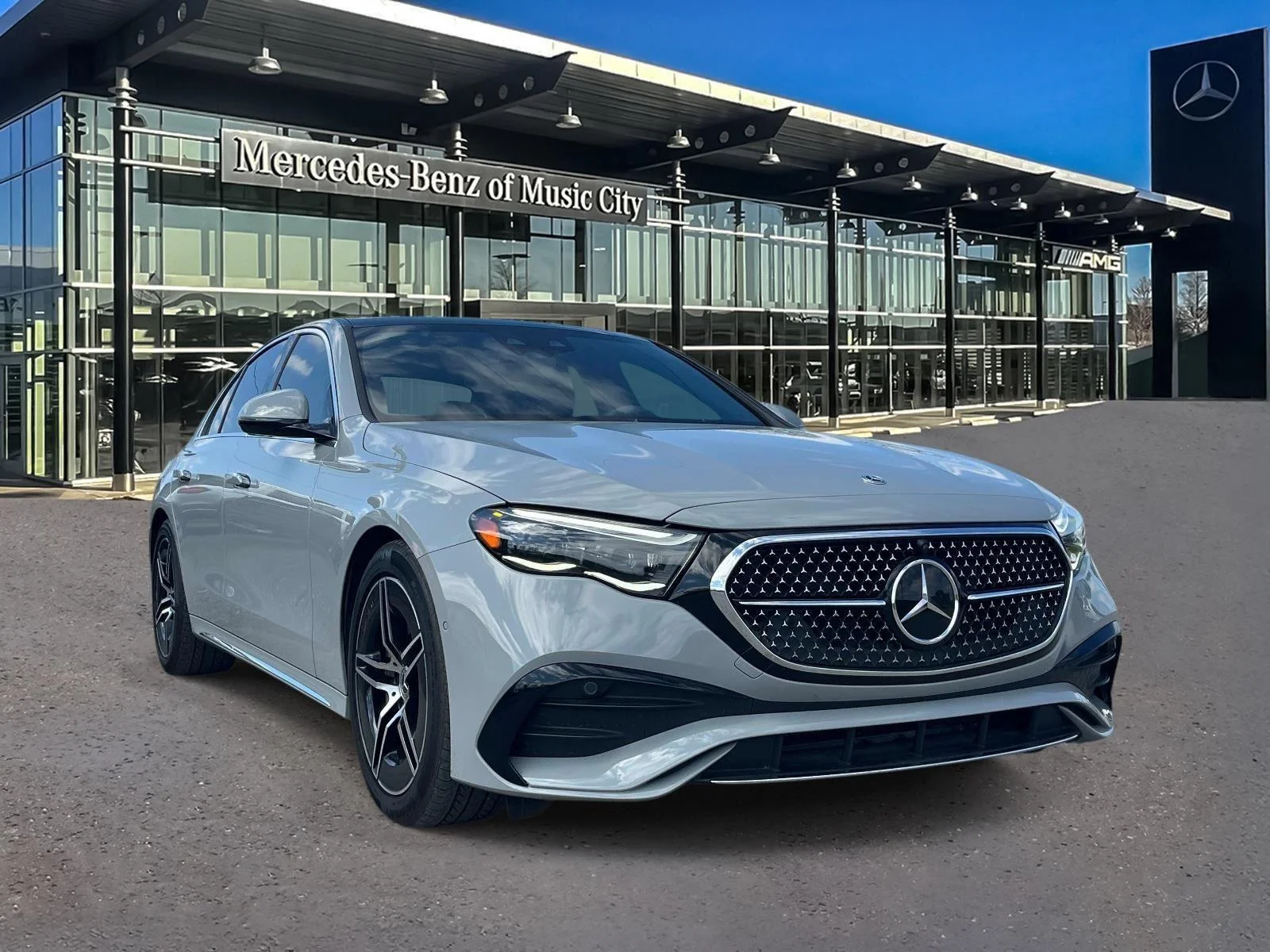 2025 Mercedes-Benz E-Class E450 4MATIC's photo