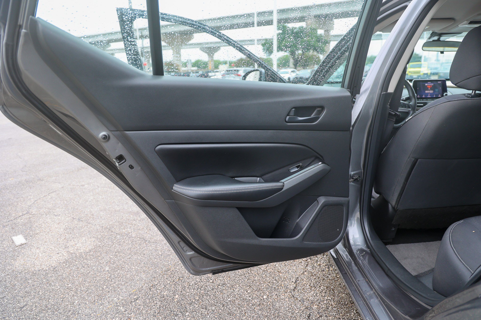 Used 2023 Gun Metallic Nissan 2.5 SV image 31