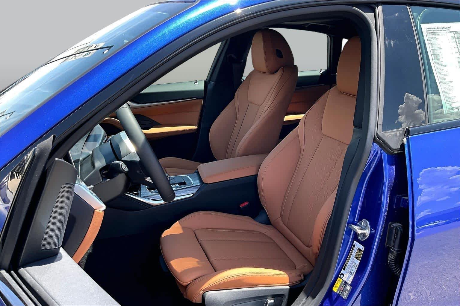 New 2026 Portimao Blue Metallic BMW eDrive40 image 9