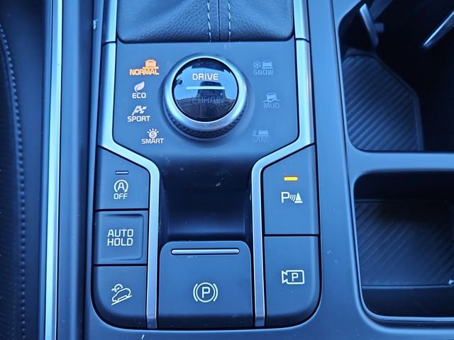 New 2026 Ebony Black Kia S image 8