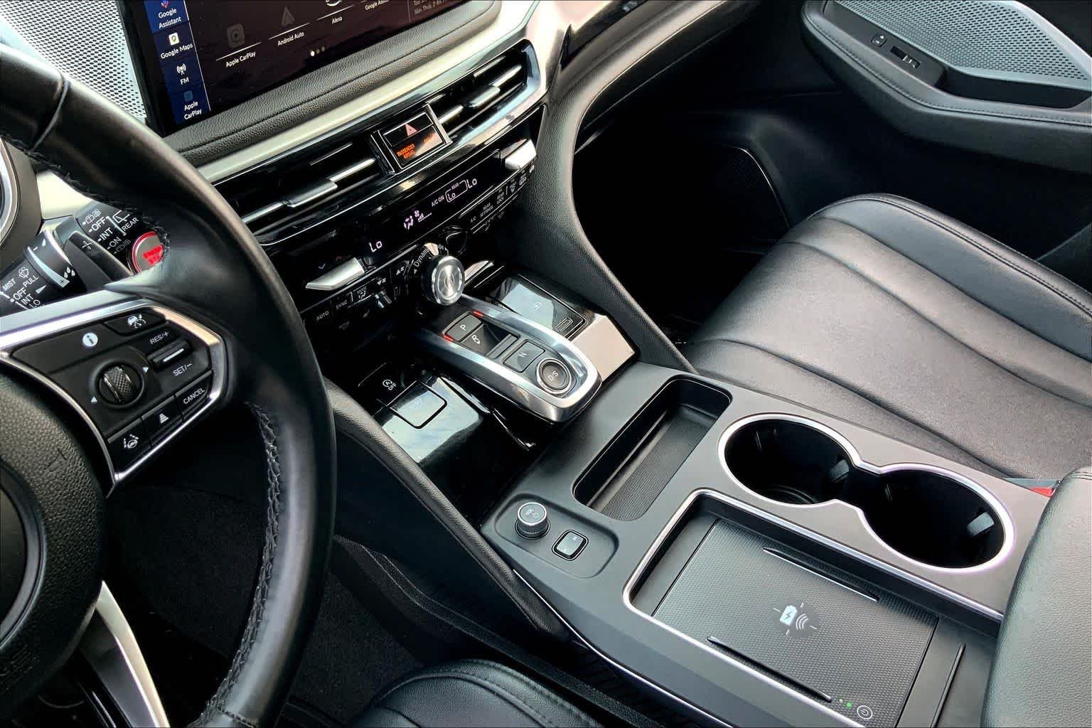 Used 2025 Majestic Black Pearl Acura  image 23