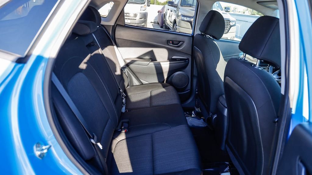 Used 2022 Black Hyundai SEL image 19