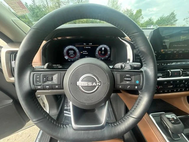 Used 2025 Silver Nissan Platinum image 28