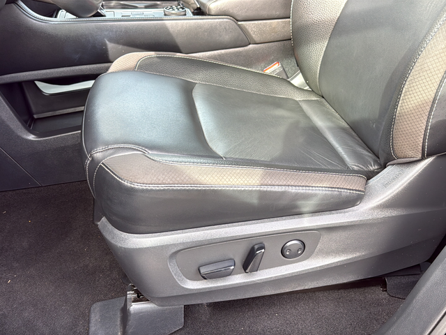 Used 2023 Black Nissan SL image 17