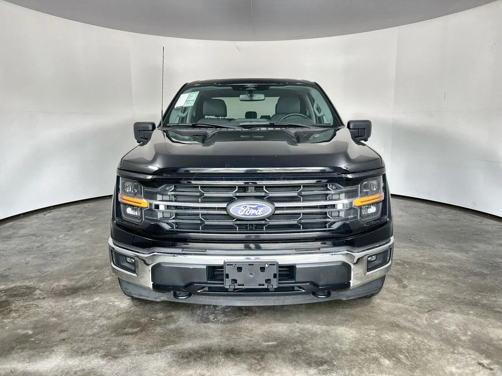 Used 2024 Black Ford XLT image 3