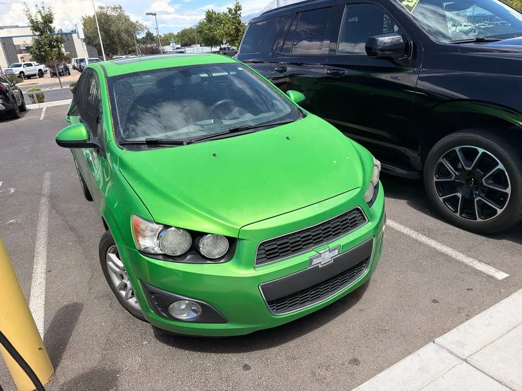 Used 2014 Green Chevrolet LT image 3