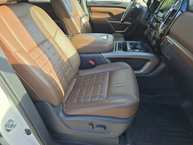 Used 2024 White Nissan Platinum Reserve image 38