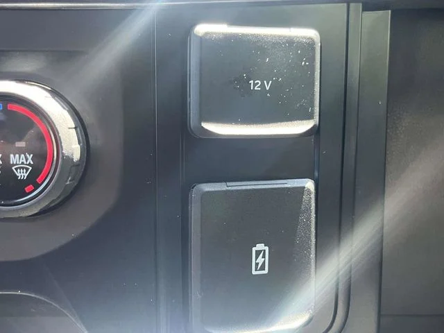 Used 2023 White Ford XL image 30