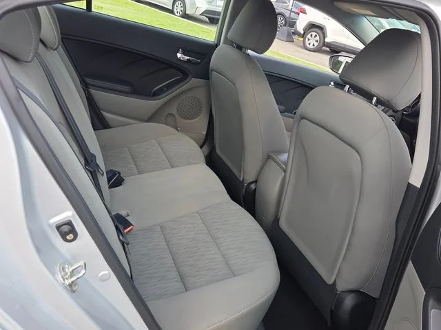 Used 2015 Silver Kia LX image 13