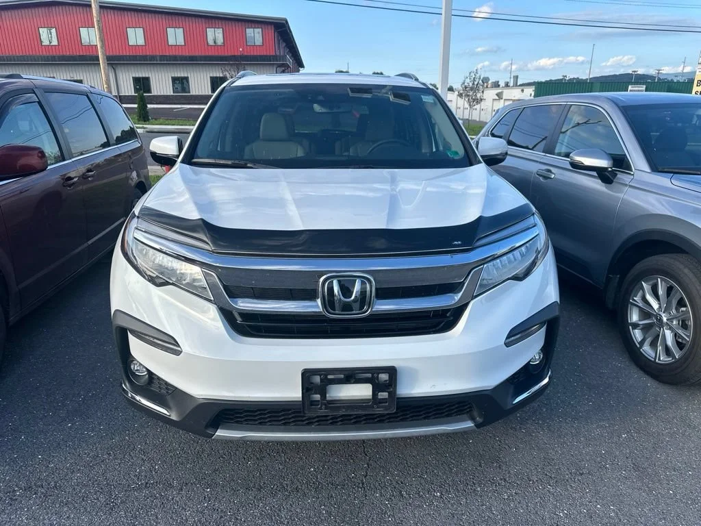 Certified Used 2022 Platinum White Pearl Honda AWD ELITE image 8