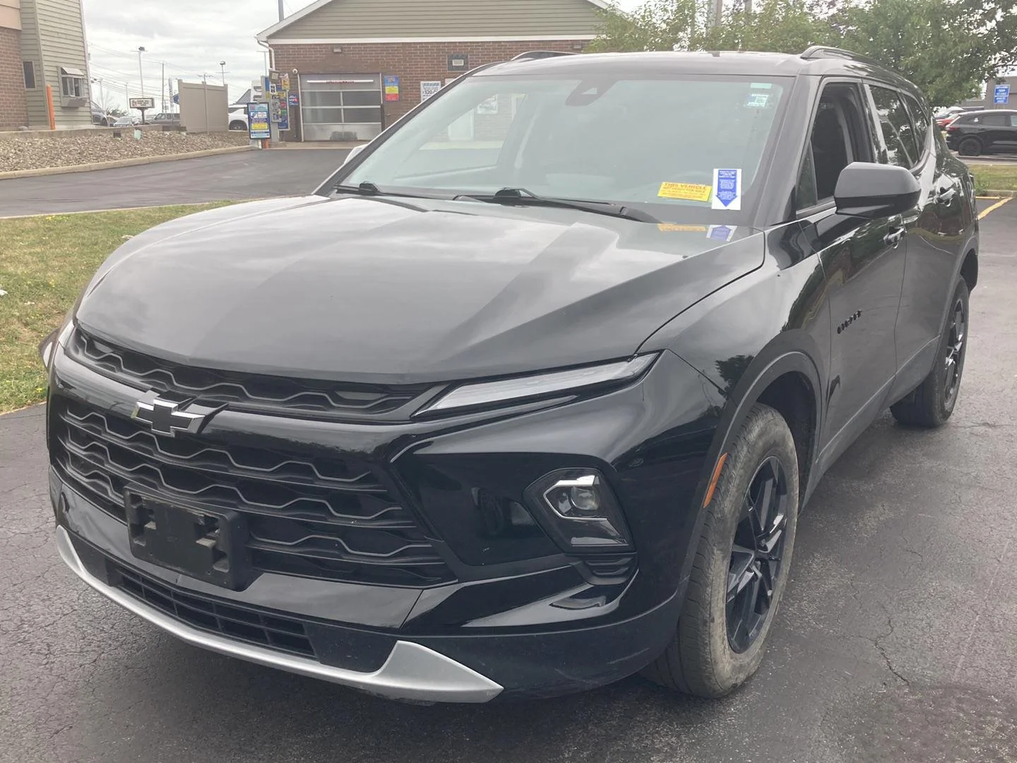Used 2024 Black Chevrolet 2LT image 3