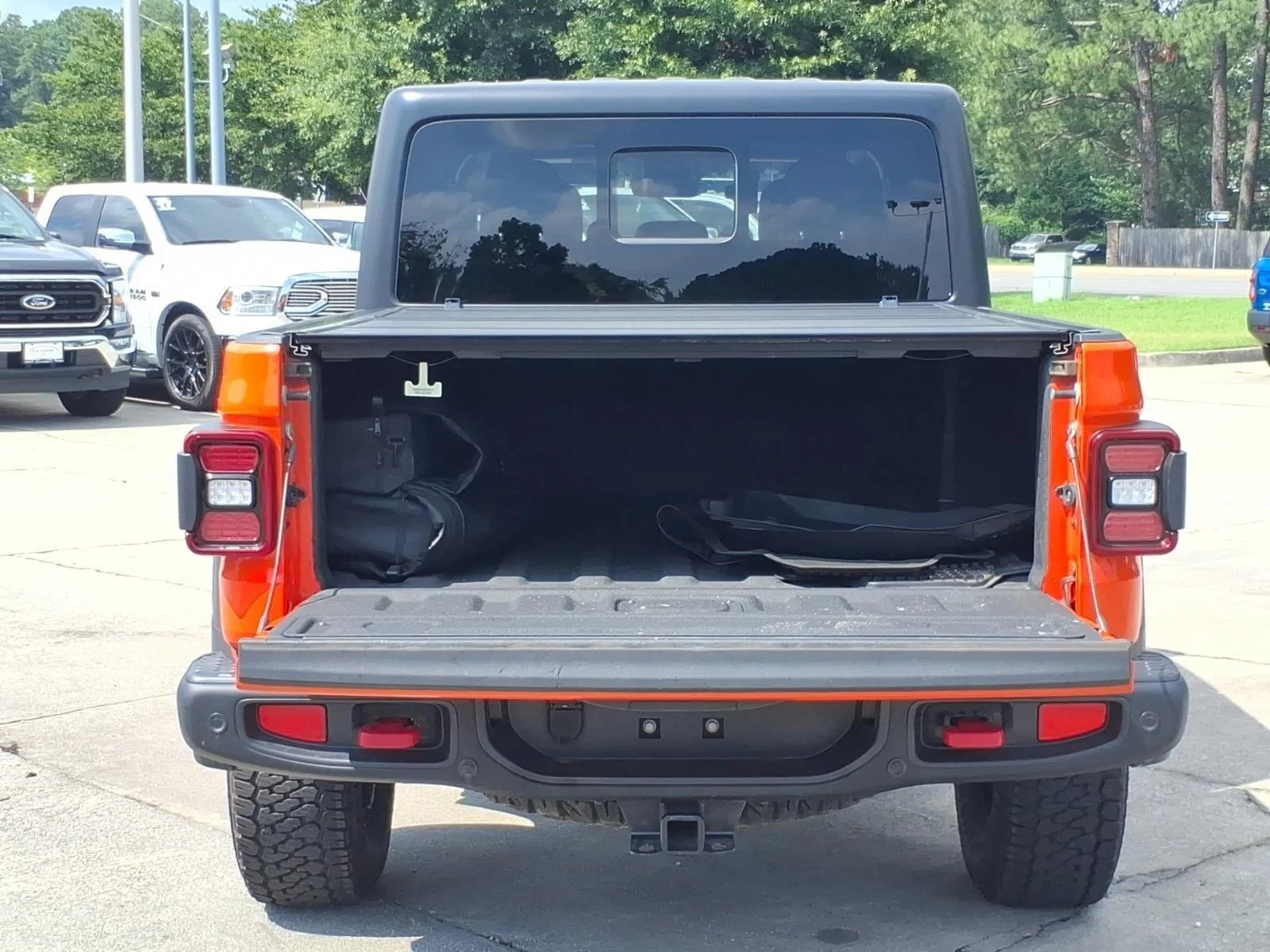 Used 2020 Punkn Metallic Clearcoat Jeep Rubicon image 11