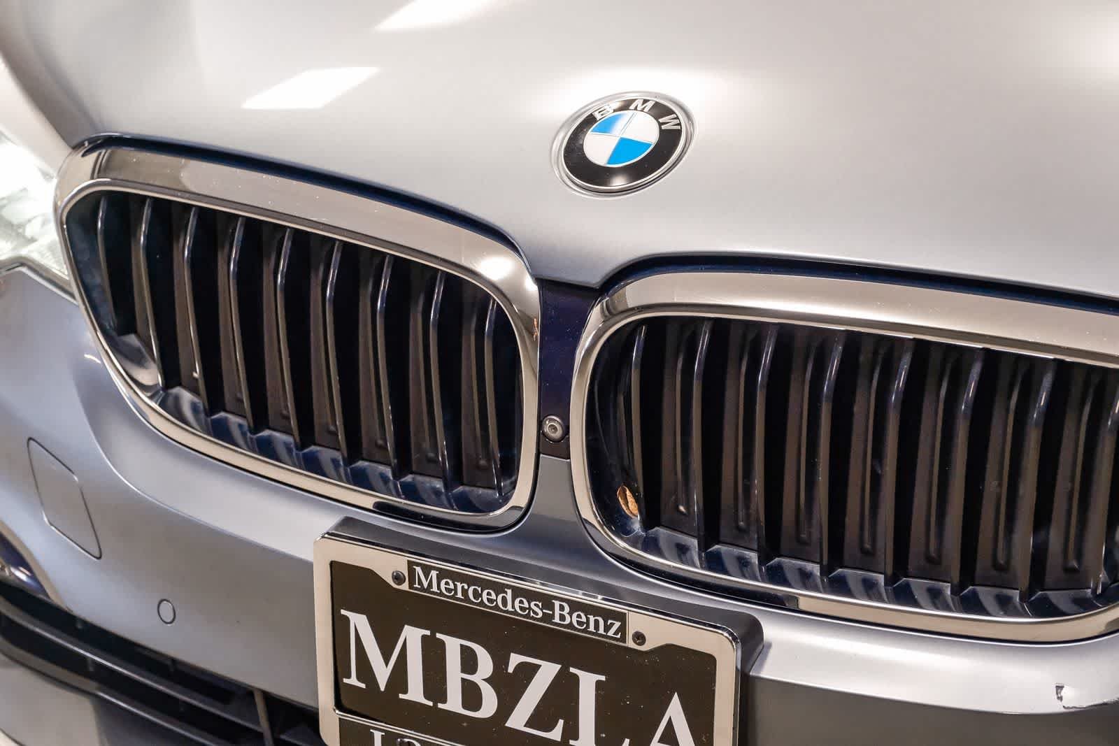 Used 2019 Bluestone Metallic BMW 540i image 13