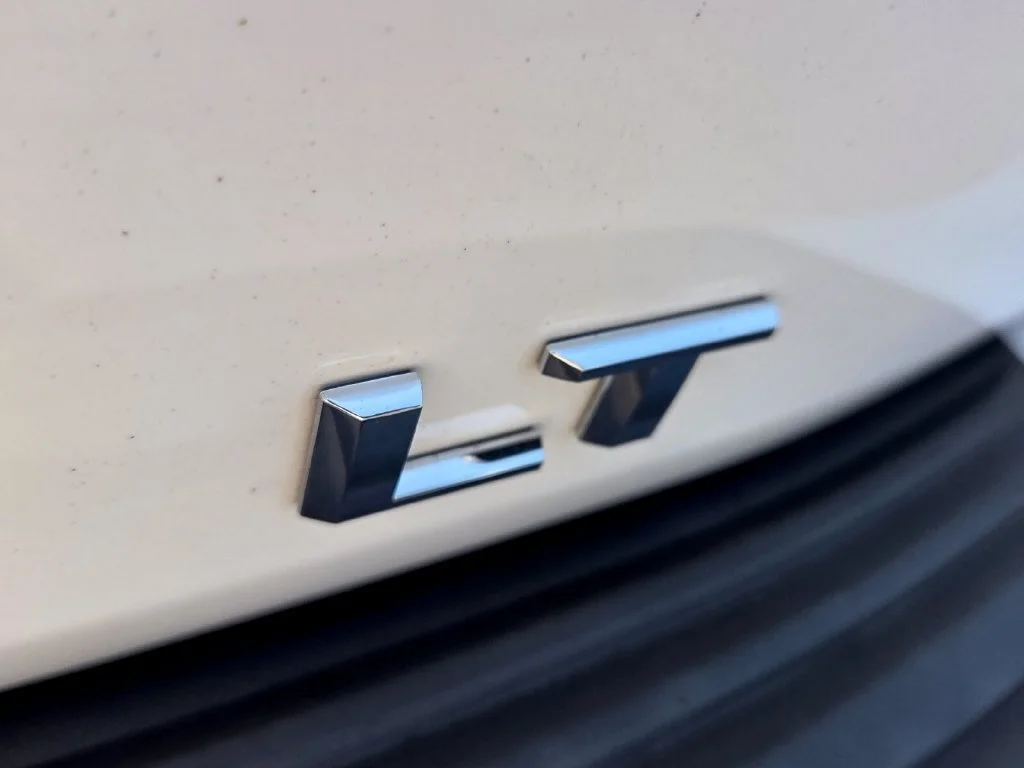 Used 2026 Summit White Chevrolet LT image 10