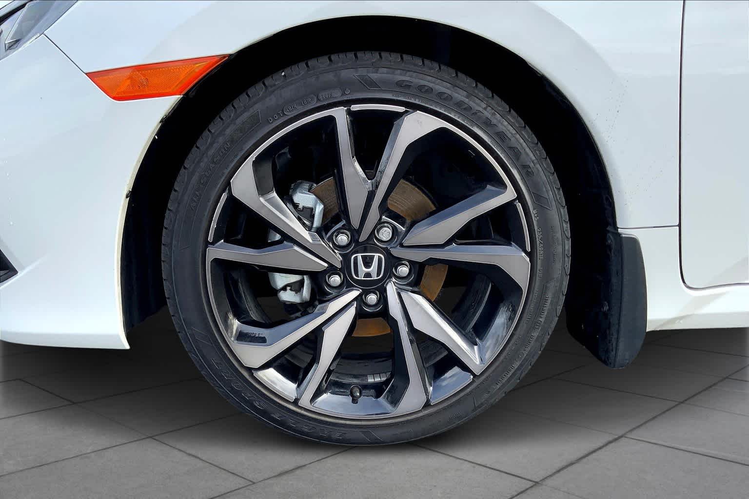 Used 2019 Platinum White Pearl Honda Sport image 10