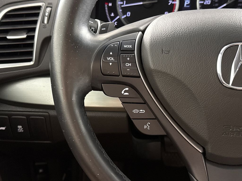 Used 2018  Acura Technology Package image 15