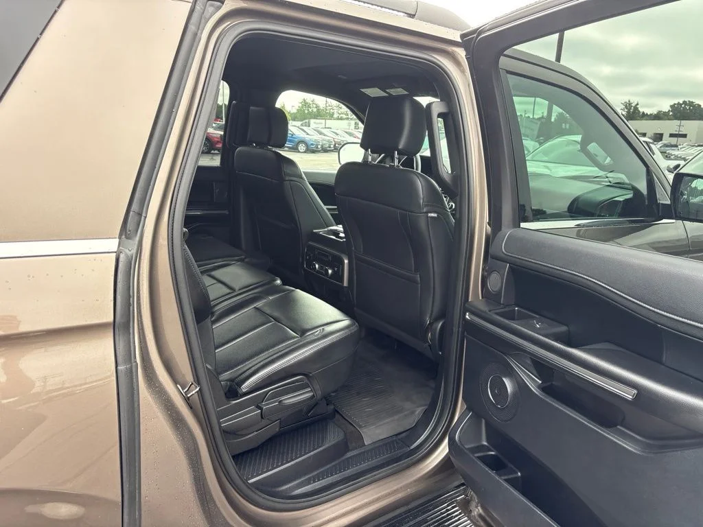 Used 2019 Stone Gray Metallic Ford XLT image 29
