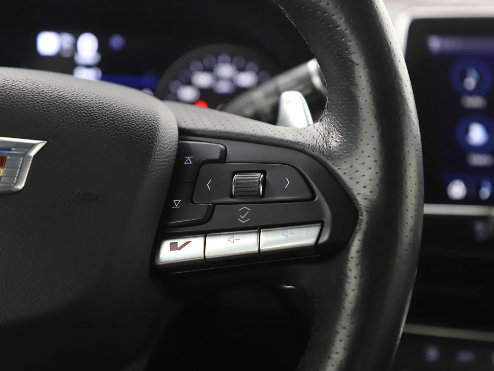 Used 2020 Black Raven Cadillac 4dr Sdn V-Series image 28