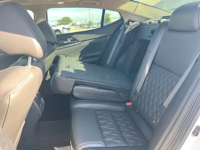 Used 2023 White Nissan Platinum image 38