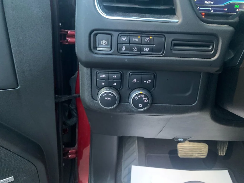 Used 2023 Red Chevrolet Z71 image 34