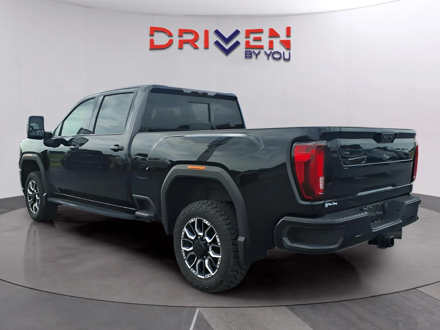 Used 2023 Ebony Twilight Metallic GMC AT4 image 3