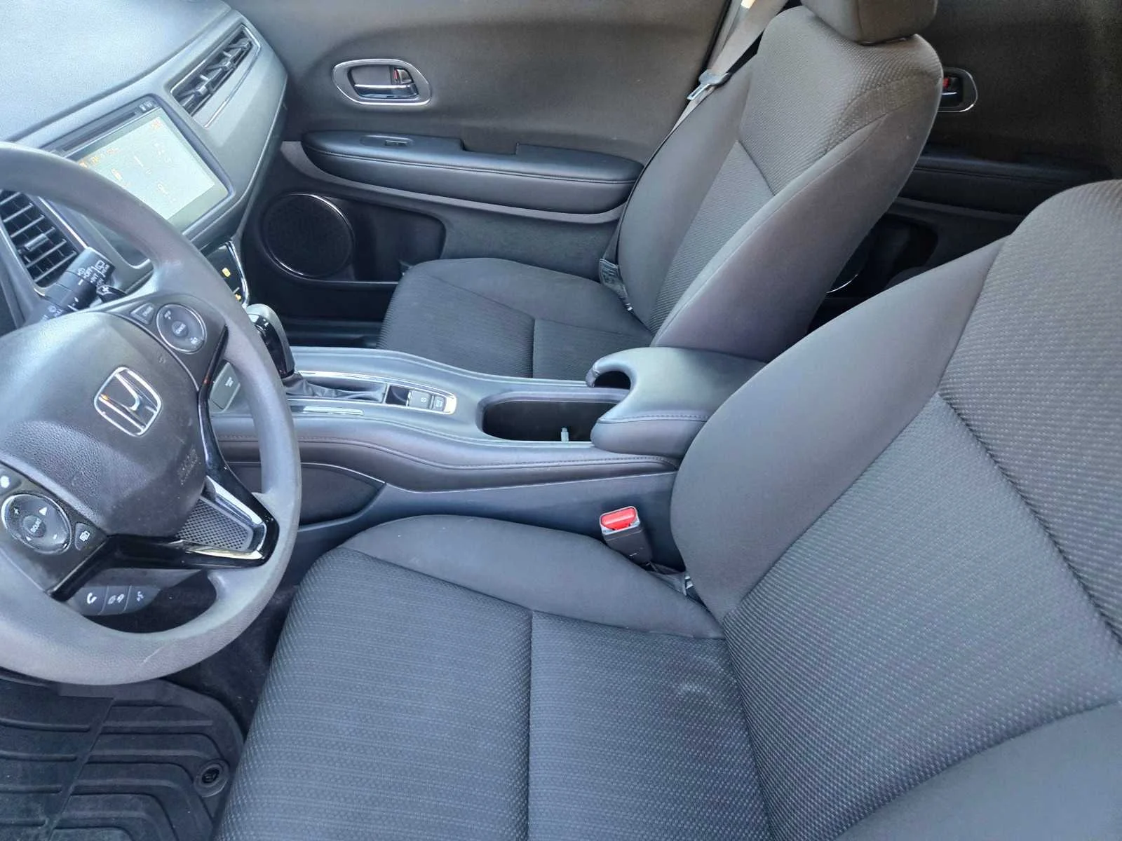 Used 2018  Honda EX image 19