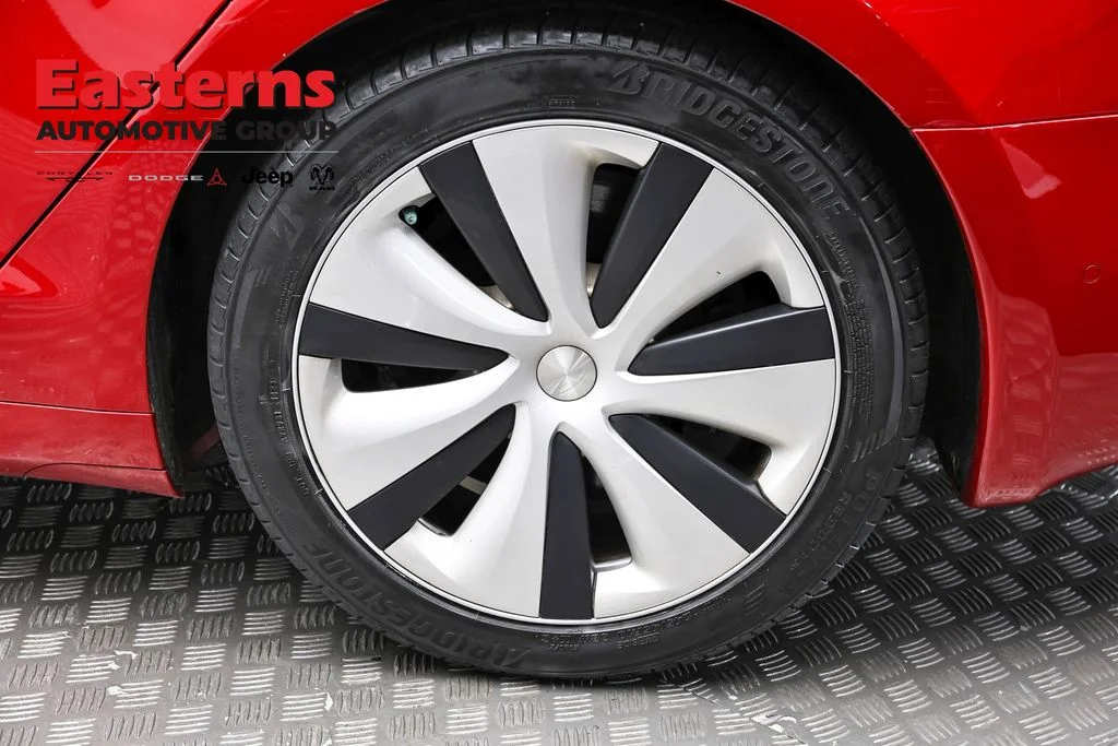 Used 2020 Red Tesla Long Range Plus image 8