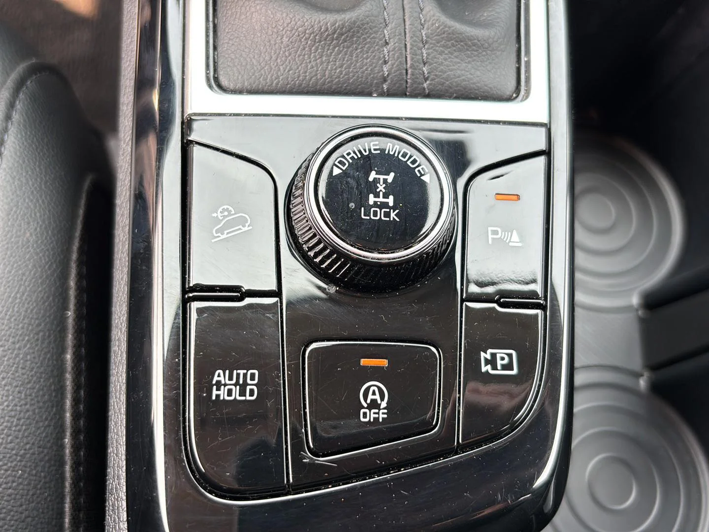Used 2024 Everlasting Silver Kia EX image 24