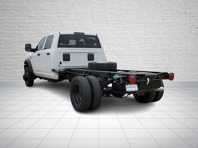 New 2026 Bright White Clear-Coat Exterior Paint RAM Tradesman image 3