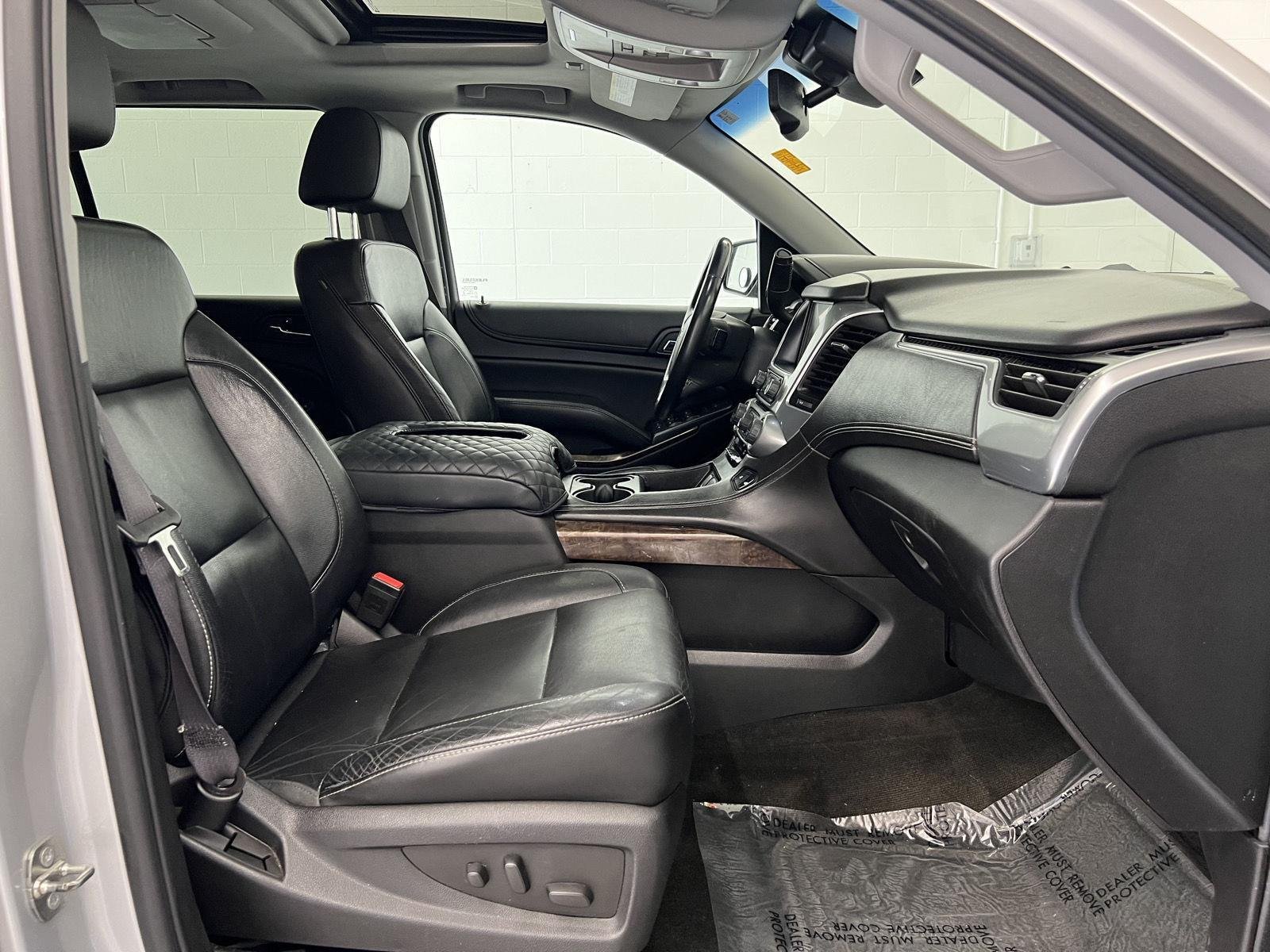 2015 Chevrolet Suburban LT - Photo 28