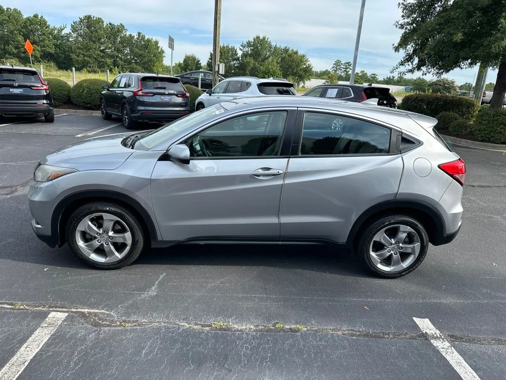 Certified Used 2018 Silver Metallic Honda LX image 6