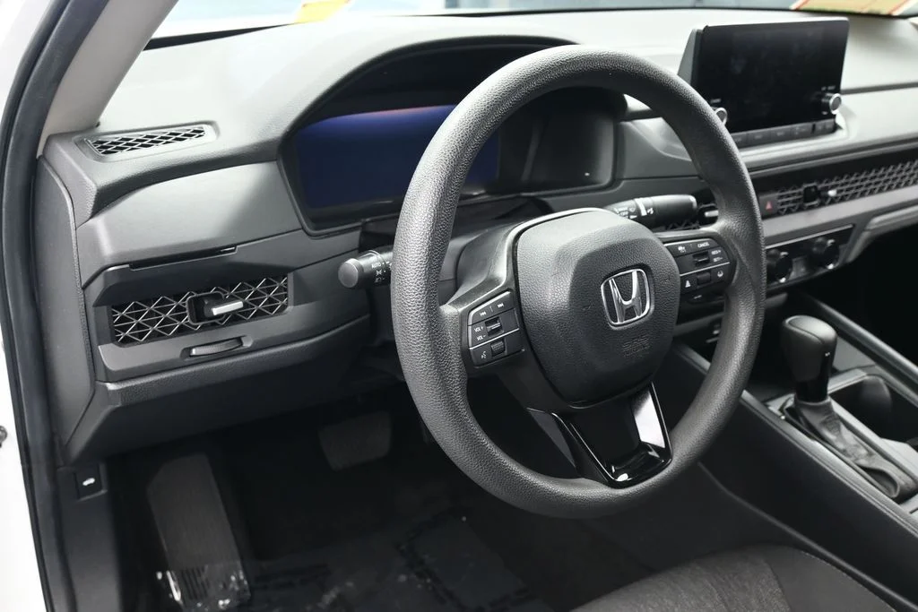 Used 2024 White Honda EX image 14