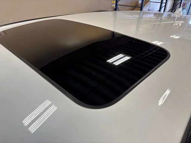 Used 2023 White Honda EX image 23